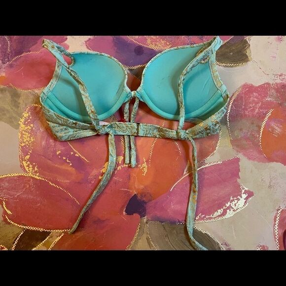 🛍 Women’s Victoria’s Secret push up Bra . Size 32 A - Picture 4 of 6